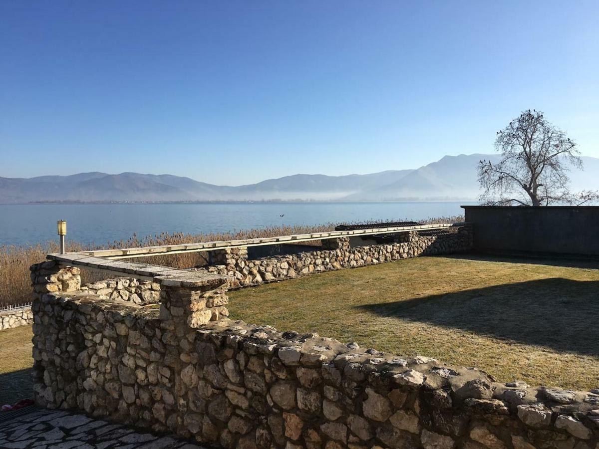 The Little Stone House By The Lake Kastoria Exterior foto